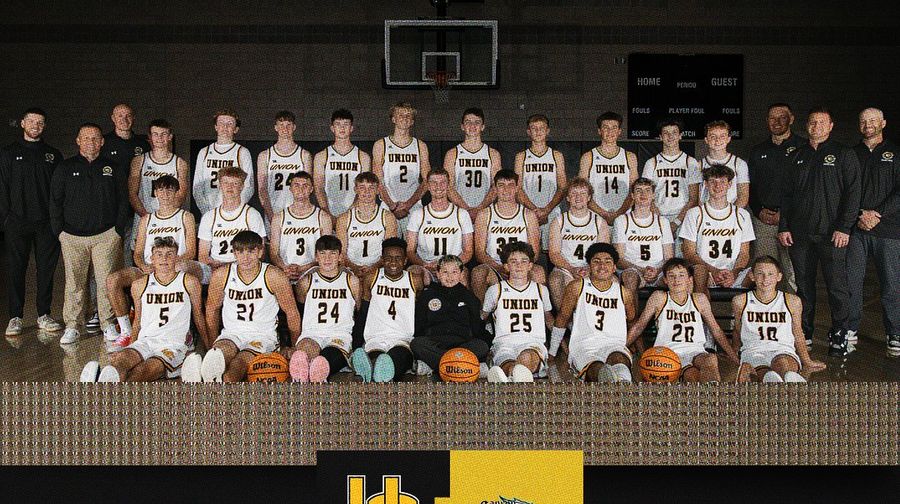 Boys Basketball travels to Canyon View in First Round of State Playoffs